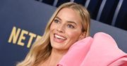 Nowy trend w świecie manicure. "Jelly pink nails" nosi Margot Robbie