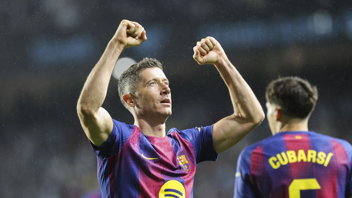 Robert Lewandowski z hat-trickiem