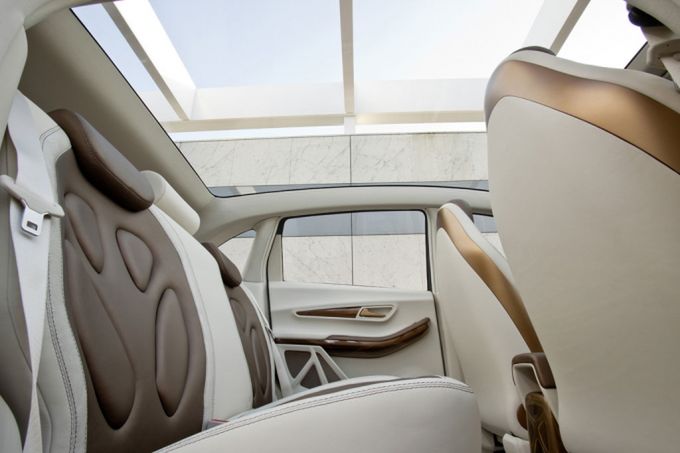 Mercedes BlueZERO E-CELL PLUS