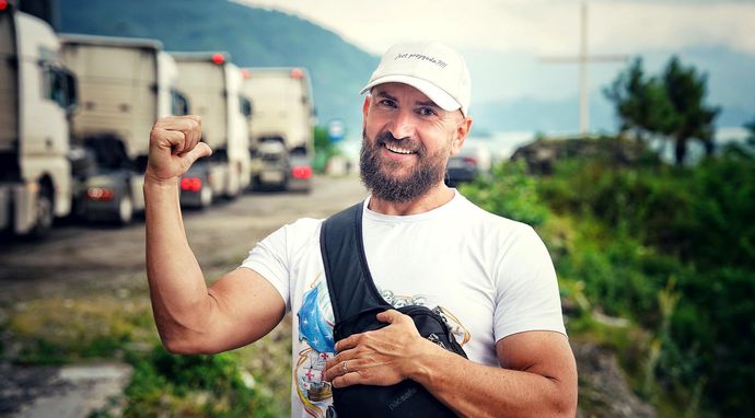 Ciężarówką przez pół świata
