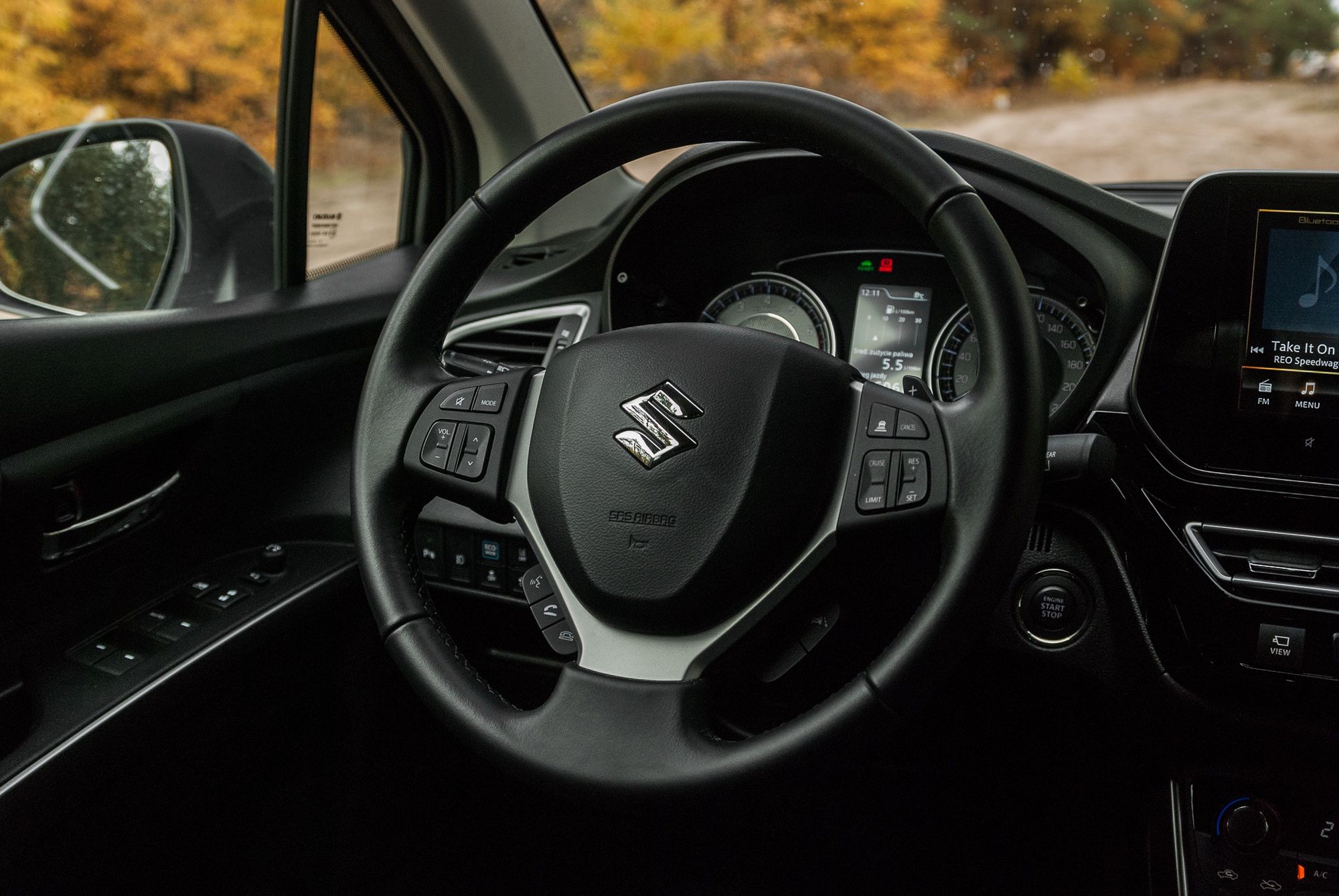 Suzuki S-cross