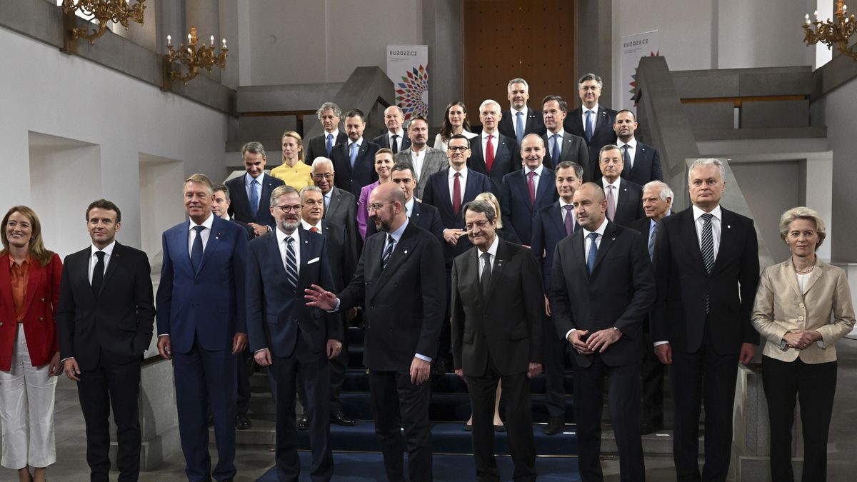 Na zdjęciu liderzy Unii Europejskiej i państw członkowskich