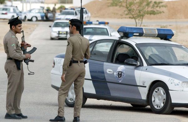 Zamach w Arabii Saudyjskiej. Pięć osób rozstrzelanych pod meczetem