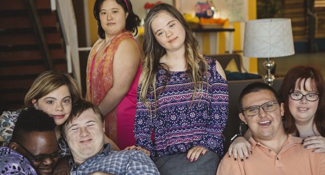 Lifetime prowadzi drugą edycję akcji #LiniaProsta na Dzień Zespołu Downa