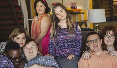 Lifetime prowadzi drugą edycję akcji #LiniaProsta na Dzień Zespołu Downa