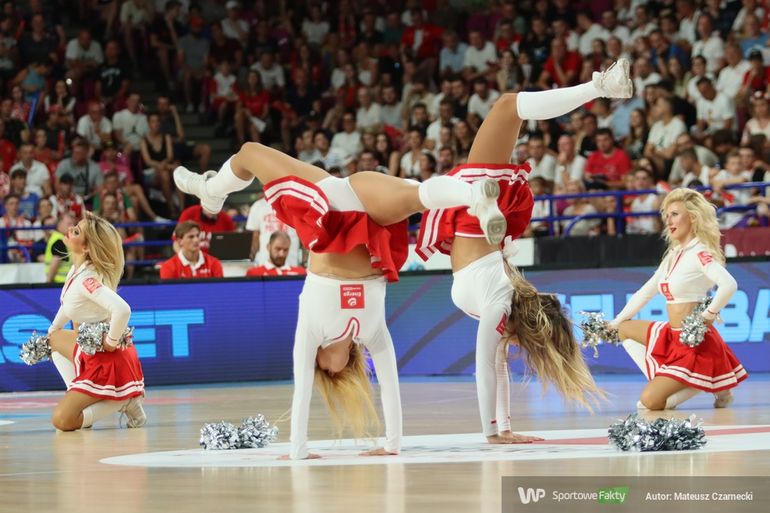 Cheer Angels Cheerleading Academy na meczu reprezentacji Polski (galeria)
