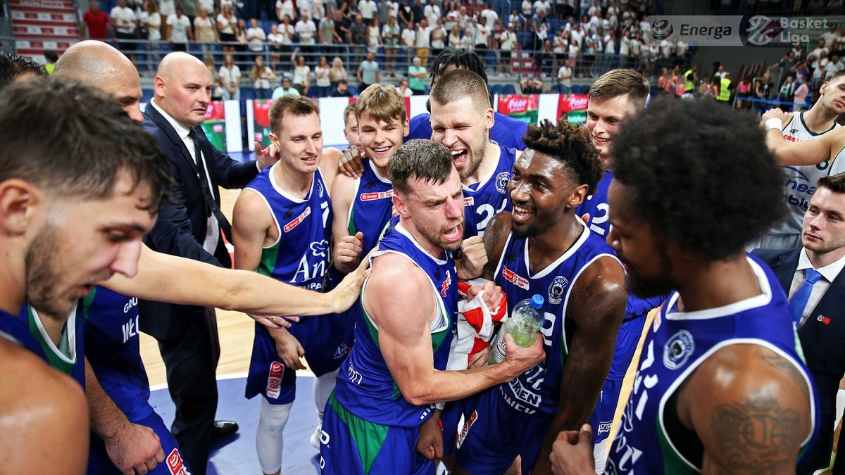 Zdjęcie okładkowe artykułu: Materiały prasowe / Andrzej Romański / Energa Basket Liga / Na zdjęciu: koszykarze Anwilu Włocławek