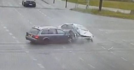 Pijany kierowca audi staranował fiata z trójką dzieci. Tragedia w Łodzi