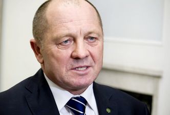 Afera w Elewarrze. Zamiotą pod dywan?