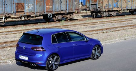 Volkswagen Golf R DSG - zdjęcia