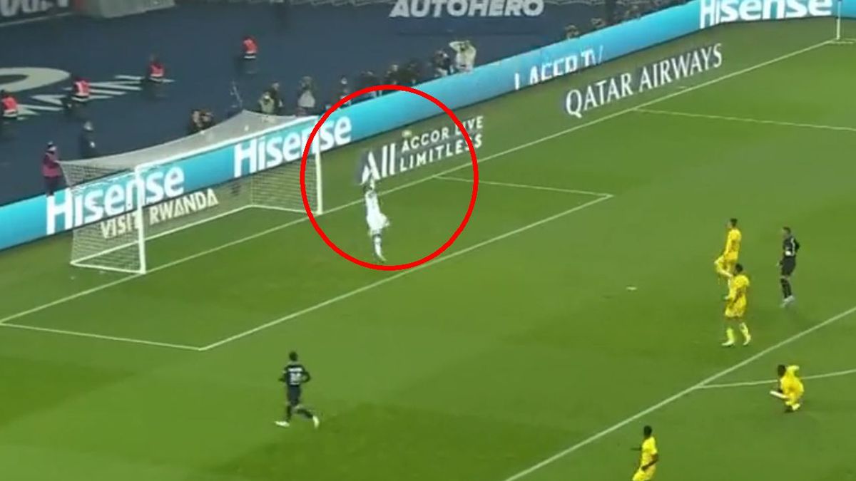 Zdjęcie okładkowe artykułu: Twitter /  / Na zdjęciu: samobójczy gol w meczu PSG - Nantes