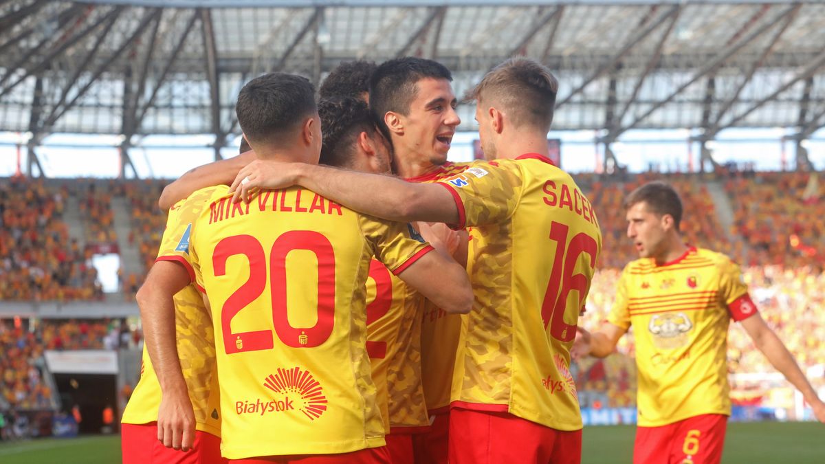 PAP / Artur Reszko / Na zdjęciu: Jagiellonia Białystok przetrwała trudny moment i pokonała Lechię Gdańsk