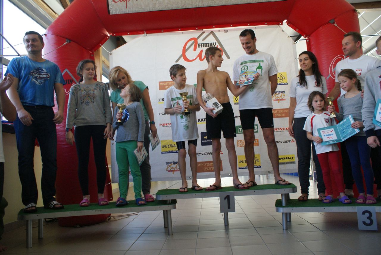 Rodzina Obrzut za najlepszą sztafetę wygrała Family Cup 2015 w Ostrowcu Św.