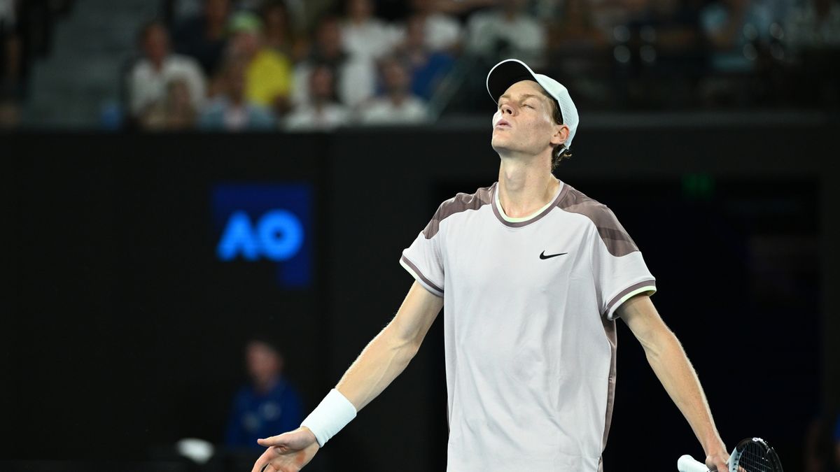 PAP/EPA / Joel Carrett / Na zdjęciu: Jannik Sinner