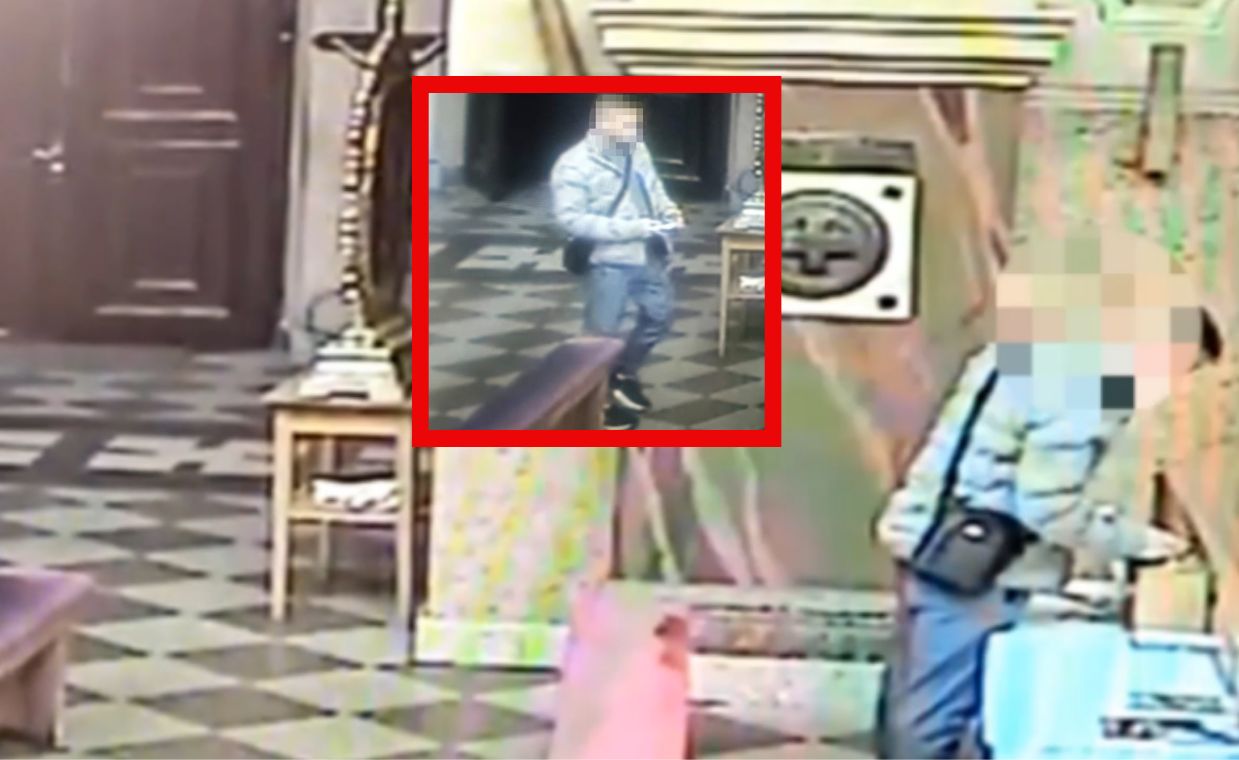 Myślał, że w kościele nikt go nie zauważy. Wszystko się nagrało