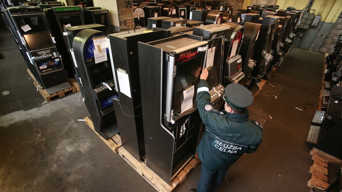 Automaty w całej Polsce pod kontrolą KAS