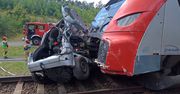 Tragedia na przejeździe kolejowym. Kierowca nie miał szans