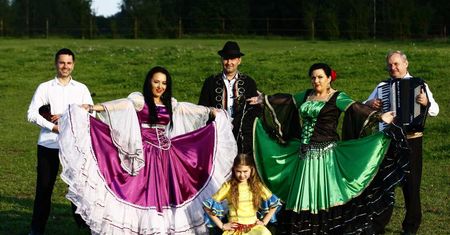 Po ich barwnej kulturze zostały tylko stereotypy. "W naszej okolicy nie zachował się nawet język"