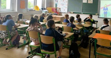Koniec roku szkolnego 2024/2025. 4,8 mln uczniów zaczyna wakacje