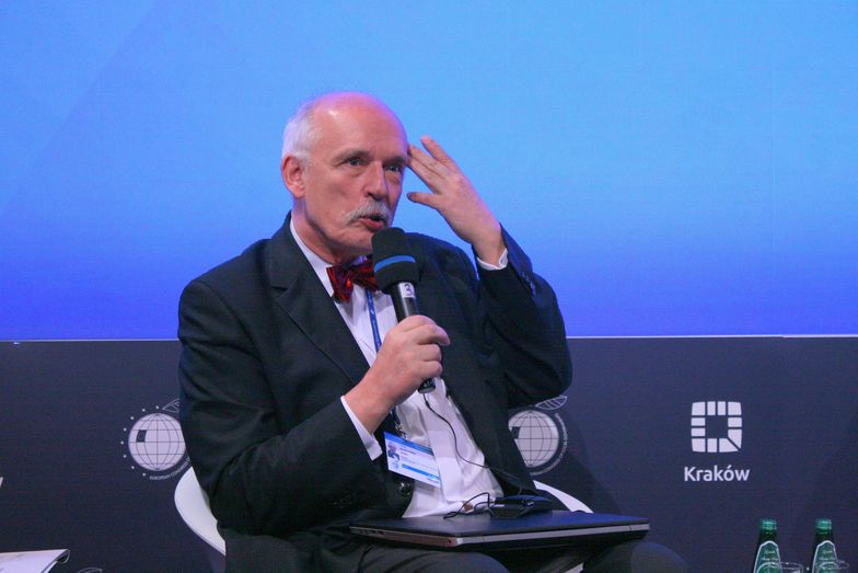 Janusz Korwin-Mikke ma 7 działek