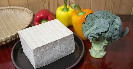 Bardzo twarde tofu marki Mori-nu