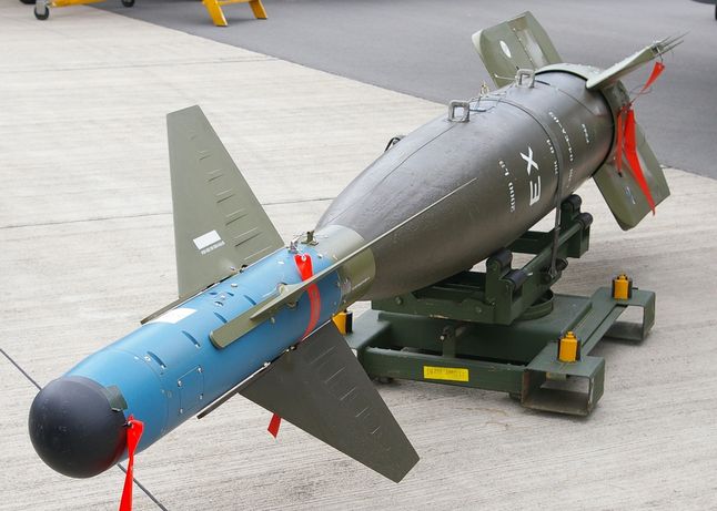 Bomba naprowadzana laserowo GBU-24