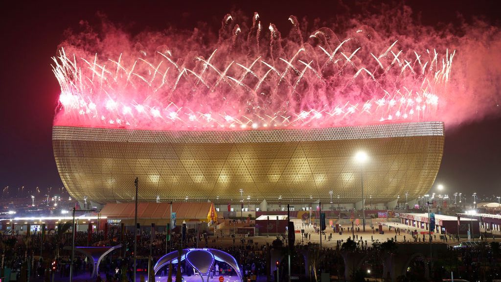 Zdjęcie okładkowe artykułu: Getty Images / Fu Tian/China News Service/VCG / Na zdjęciu: Lusail Stadium po finale mistrzostw świata