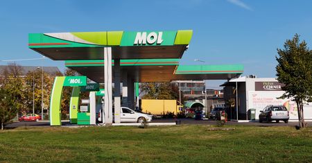 Węgierski MOL chce "ograniczyć zależność" od rosyjskiej ropy