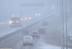 Utknęli przez śnieżycę na 13 godzin. "Nie było innej opcji"