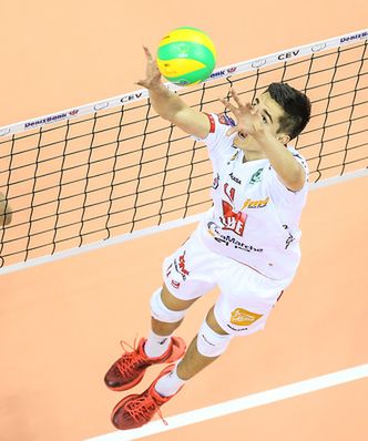 Kontrowersyjny raport Włochów ws. wirusa