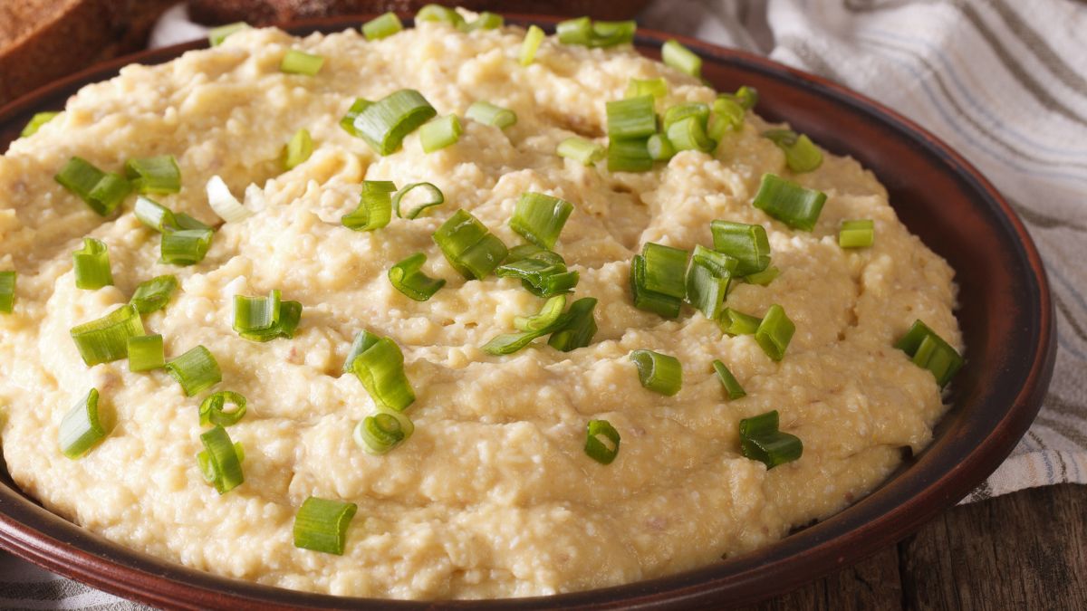 Delikatna pasta śledziowa z jajkiem smakuje nawet dzieciom