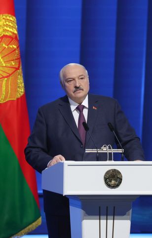 Łukaszenka tak boi się Putina. Amerykanie wskazują jego cel [RELACJA NA ŻYWO]