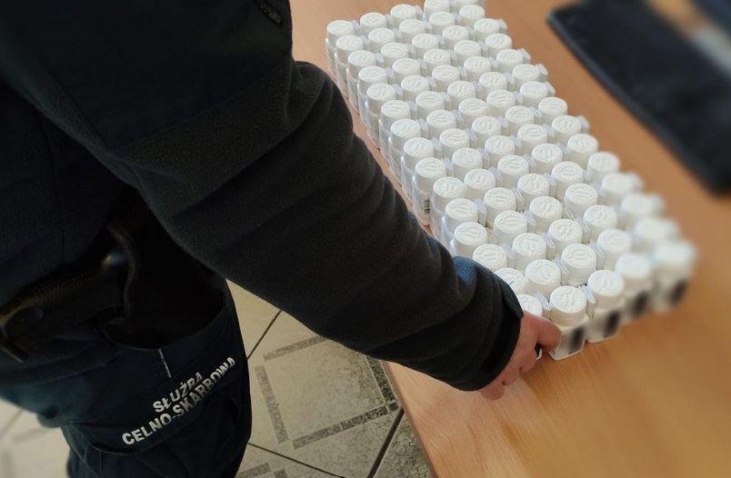 Próba przemytu leków dla zwierząt