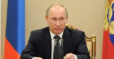 Putin jedzie w podróż. Odwiedzi Niemcy i Francję