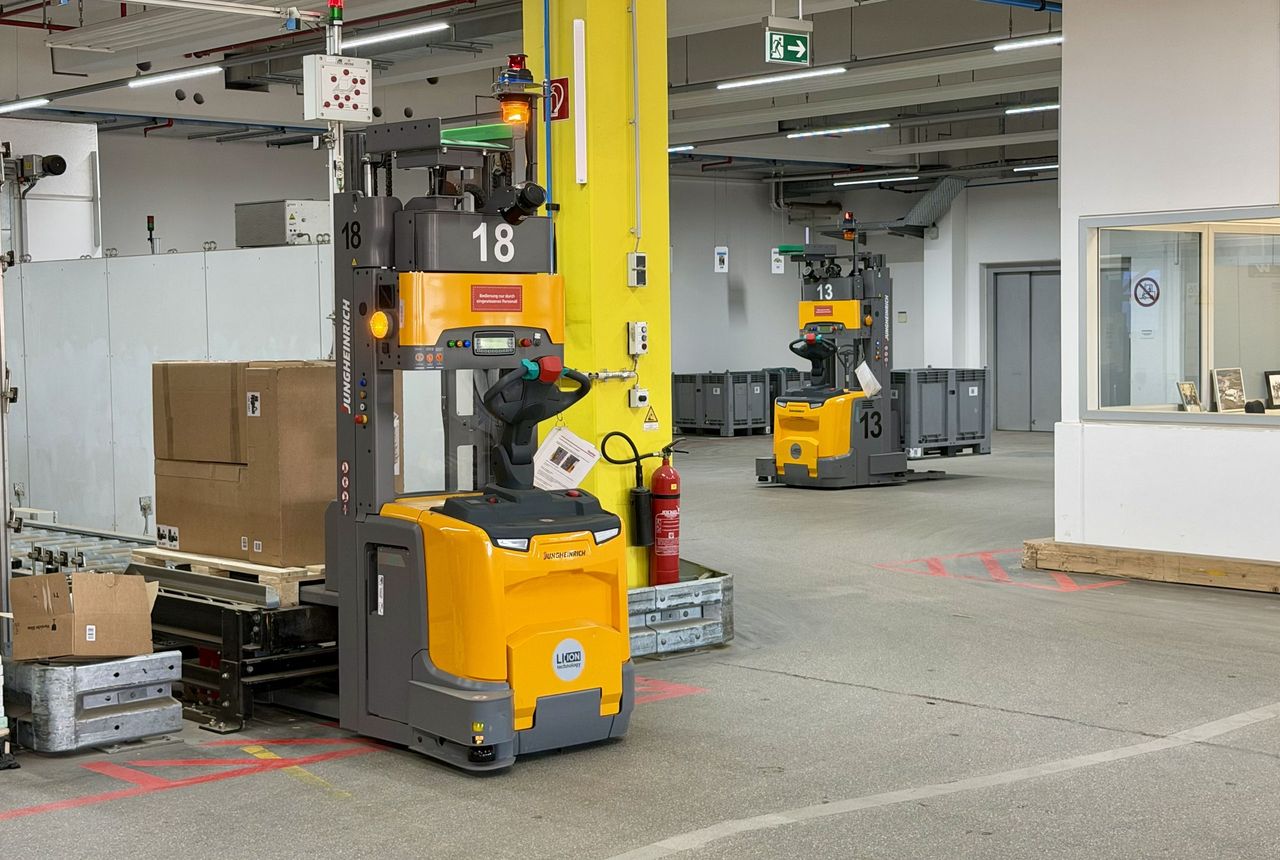 Centrala Hama - zautomatyzowane wózki widłowe