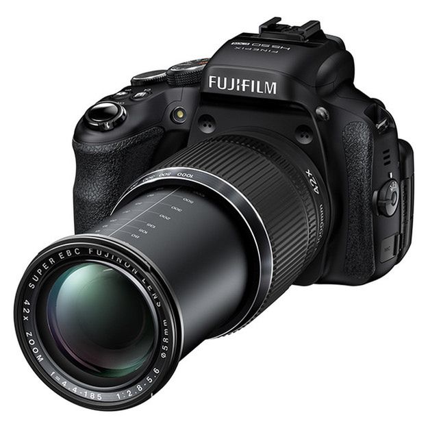 Fujifilm FinePix z zoomem 42x