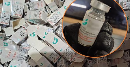 Rozbito zorganizowana grupę przestępczą produkującą sterydy anaboliczne.