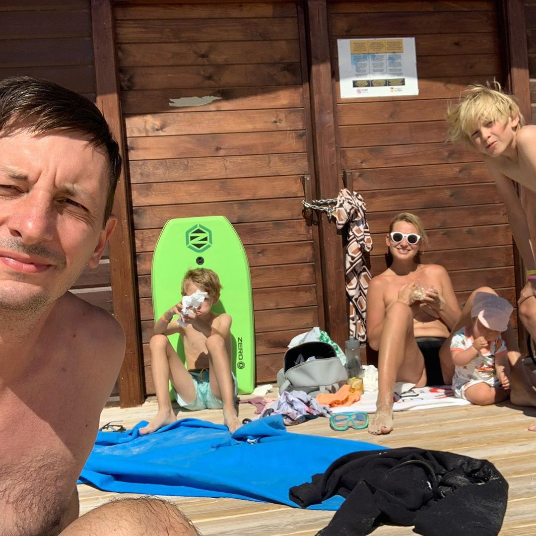 Joanna Moro bez stanika na plaży