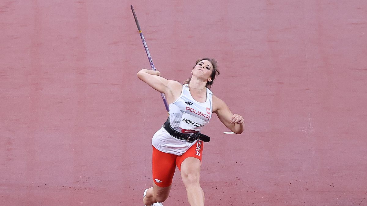 Tokio, Japonia, 06.08.2021. Igrzyska Olimpijskie - Tokio 2020, 6 bm. Polka Maria Andrejczyk podczas finałowego konkursu rzutu oszczepem. (gj) PAP/Leszek Szymański   EDITORIAL USE ONLY