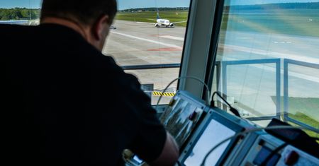 Polskie niebo będzie zamknięte? "Z pracy odeszło 180 osób"