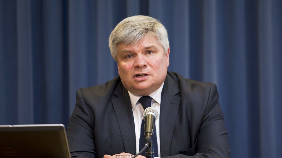 Dr Maciej Lasek