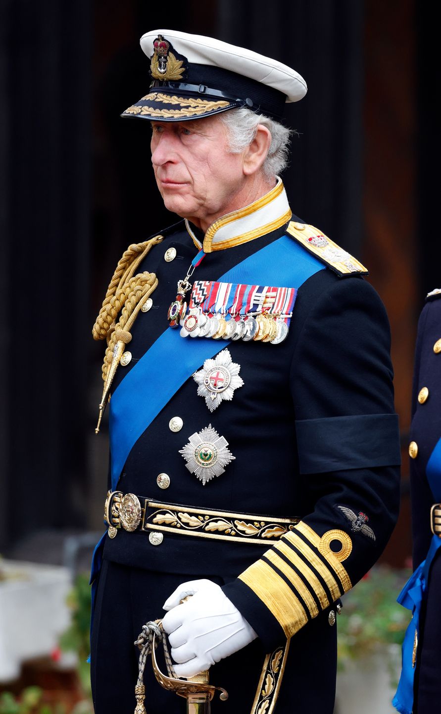 Król Karol chce spędzić wakacje Harrym i Meghan? 