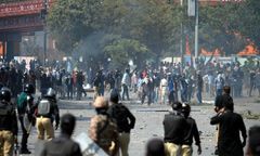 Marines strzelali do szturmujących konsulat. Są ofiary