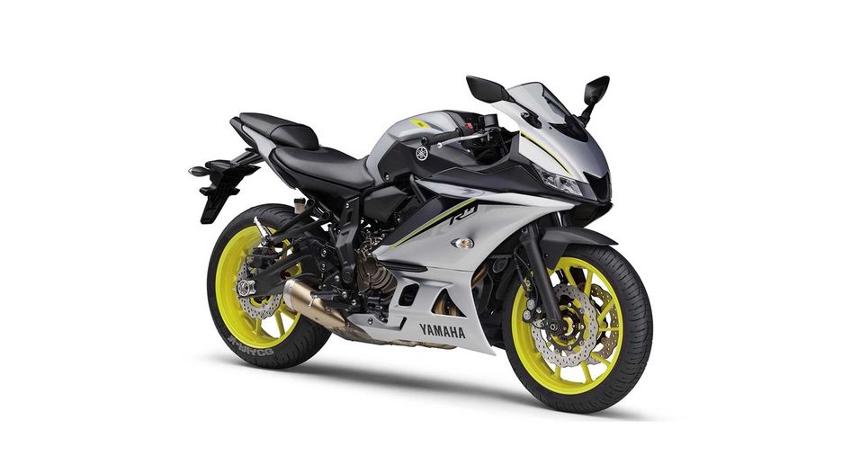 Yamaha R-07