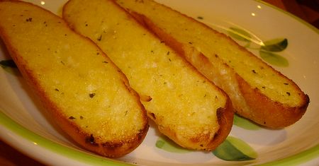 Grzanki czosnkowe