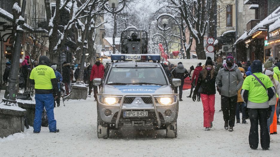 Koronawirus w Polsce. Szykuje się powtórka imprezy w Zakopanem? Niedzielski o kontrolach