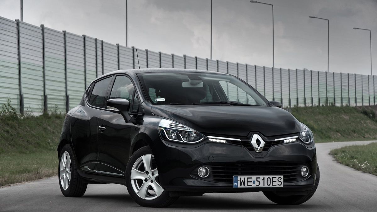 Renault Clio IV ma jedną zaletę względem konkurentów - występował w licznych ciekawych wersjach wyposażenia i kolorystycnzych.