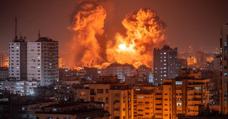 Piąty dzień piekła: Izrael i Iran wymieniają ciosy – syreny w całym kraju, Teheran w ogniu, region w szoku