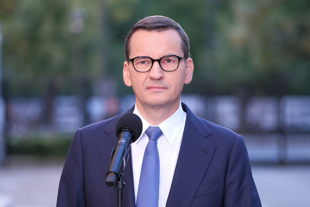 Premier Mateusz Morawiecki podczas konferencji prasowej 