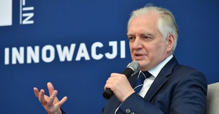 Gowin chciałby otworzyć restauracje jeszcze w maju, ale dla zaszczepionych